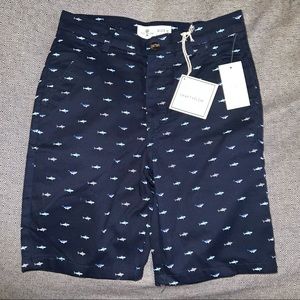 Navy Shark print shorts 🦈